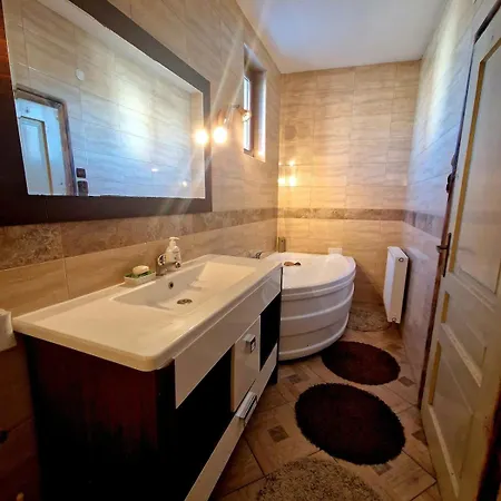 Semesterbostad Saxon Charming House - Close To Old Town