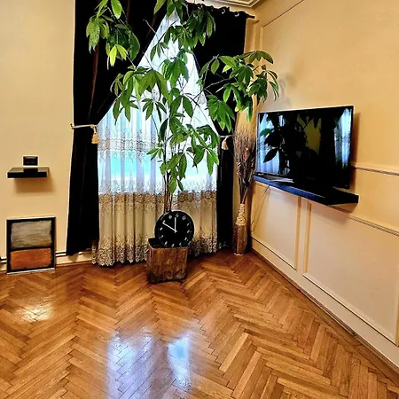 Semesterbostad Saxon Charming House - Close To Old Town Braşov