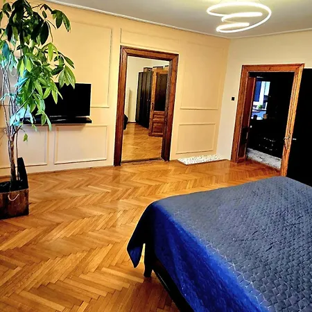 Semesterbostad Saxon Charming House - Close To Old Town *