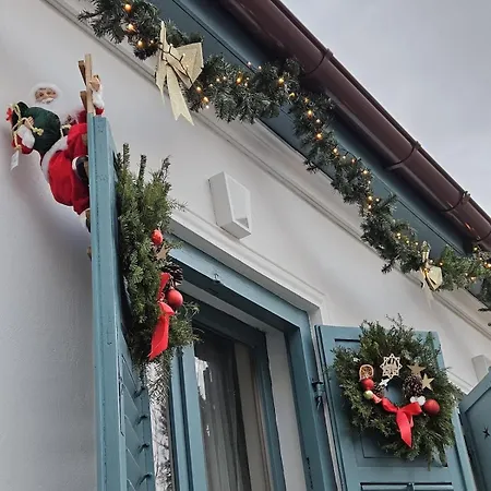 Saxon Charming House - 10 Min Walk To Old Town