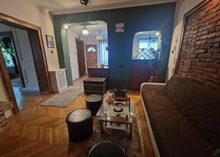 Saxon Charming House - Close To Old Town Holiday home *